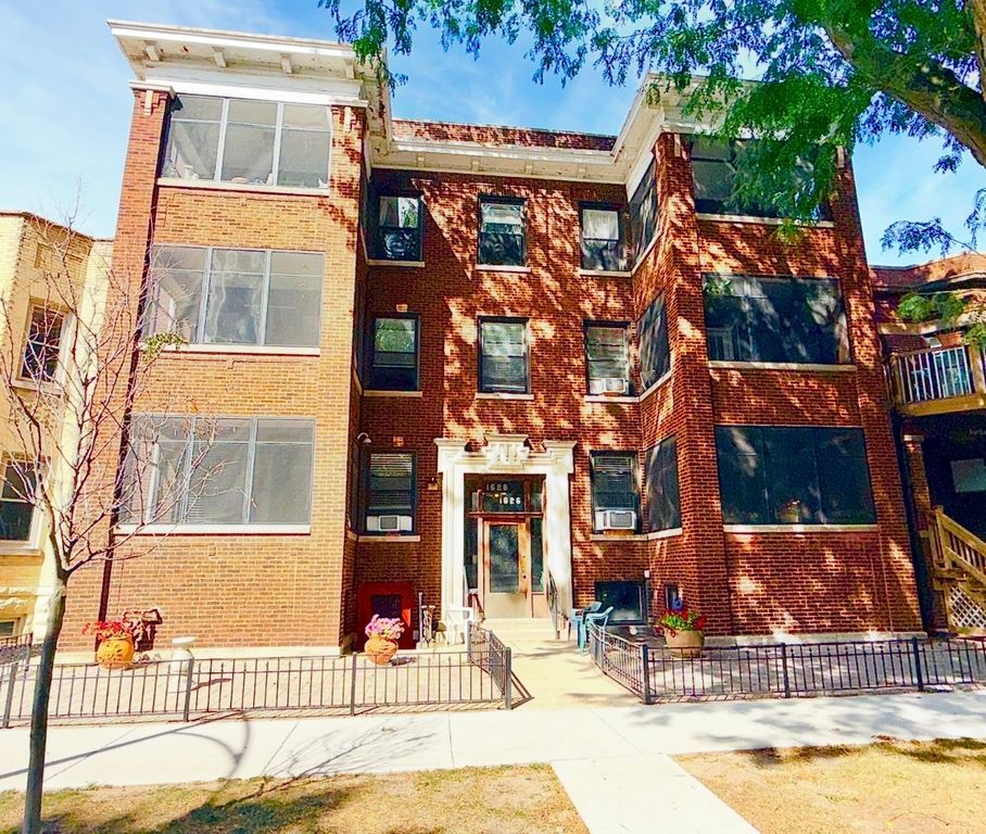 1626 W Rascher Avenue 1E, Chicago, IL 60640