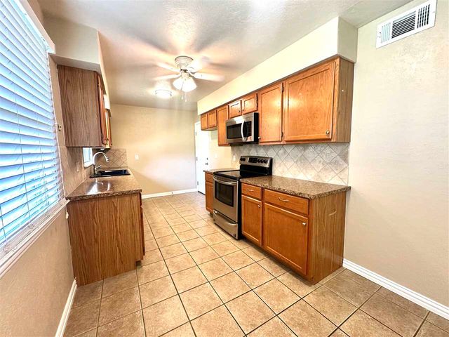1606 NW 27th Street, Lawton, OK 73505