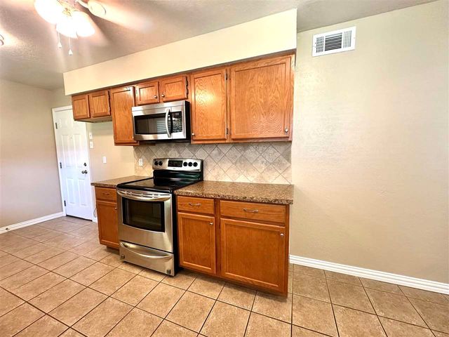 1606 NW 27th Street, Lawton, OK 73505