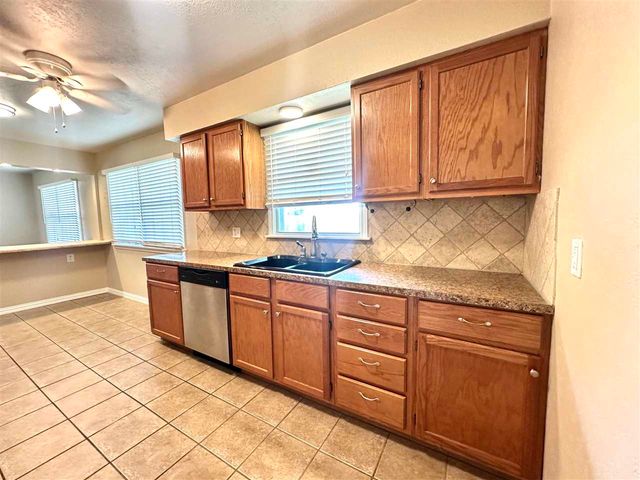 1606 NW 27th Street, Lawton, OK 73505