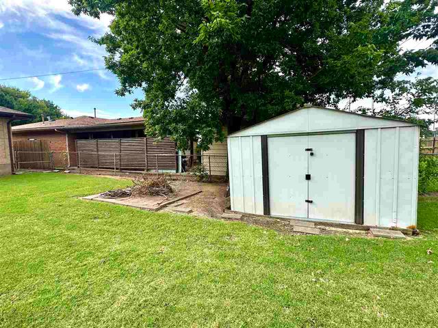 1606 NW 27th Street, Lawton, OK 73505