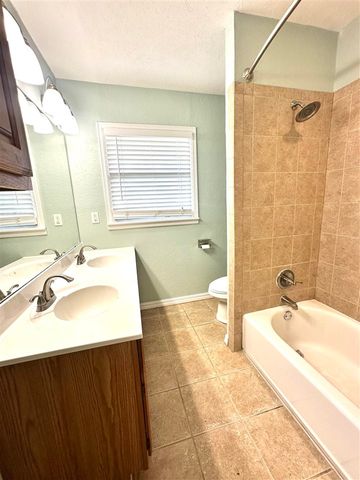 1606 NW 27th Street, Lawton, OK 73505