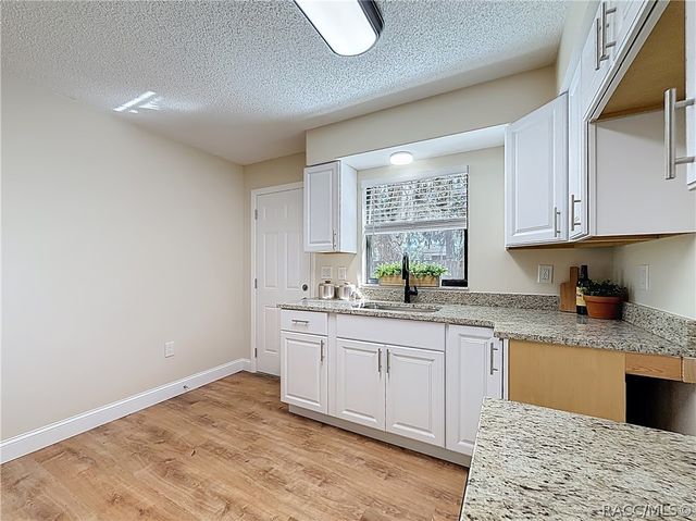 416 N Hourglass Terrace, Crystal River, FL 34429