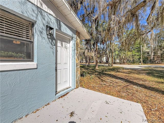 416 N Hourglass Terrace, Crystal River, FL 34429