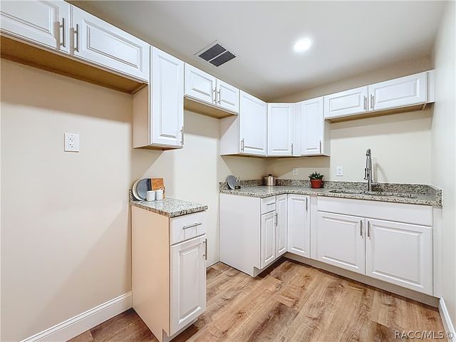 416 N Hourglass Terrace, Crystal River, FL 34429