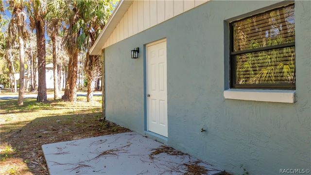 416 N Hourglass Terrace, Crystal River, FL 34429