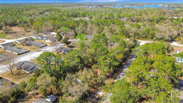 416 N Hourglass Terrace, Crystal River, FL 34429