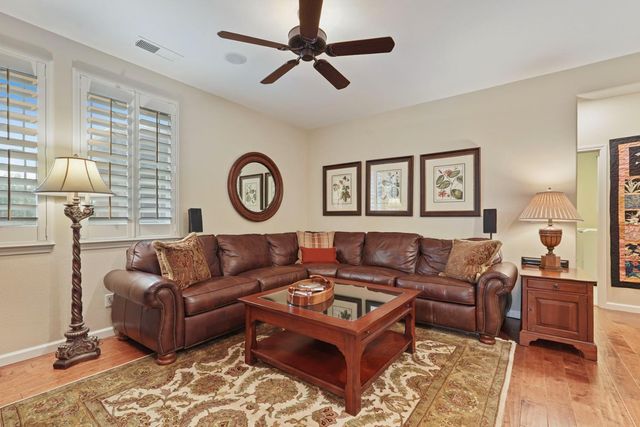 145 N Hancock Park Dr, Mountain House, CA 95391