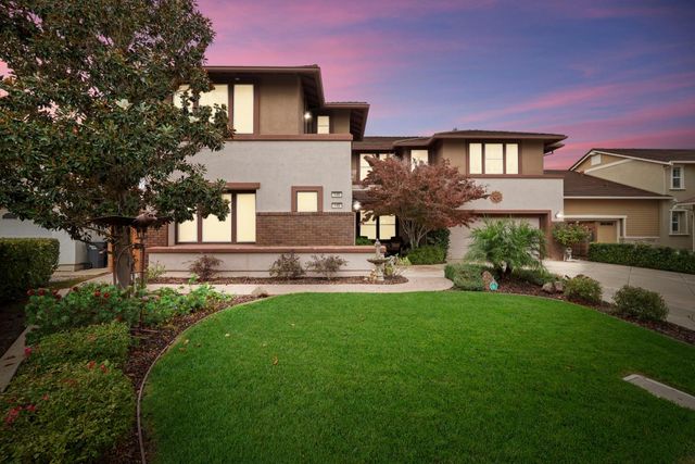 145 N Hancock Park Dr, Mountain House, CA 95391