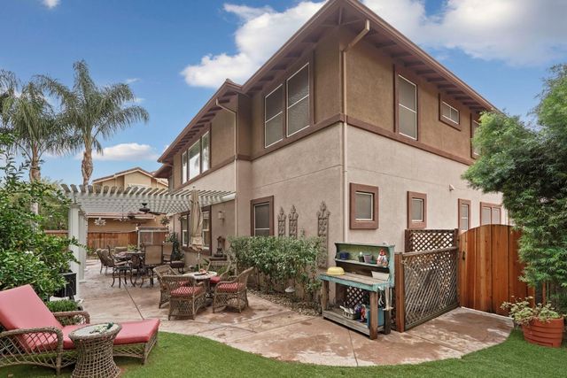 145 N Hancock Park Dr, Mountain House, CA 95391