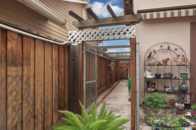 145 N Hancock Park Dr, Mountain House, CA 95391