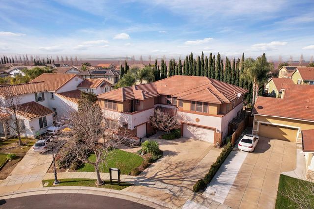 145 N Hancock Park Dr, Mountain House, CA 95391