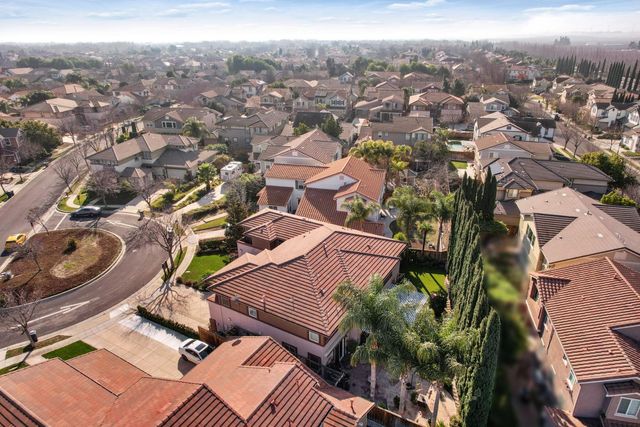 145 N Hancock Park Dr, Mountain House, CA 95391