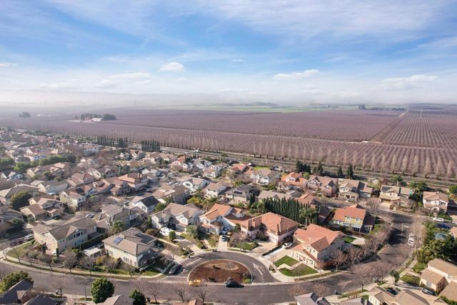 145 N Hancock Park Dr, Mountain House, CA 95391