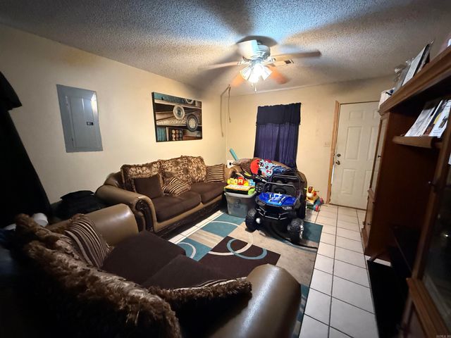 709 & 711 S Pine Street, Hope, AR 71801