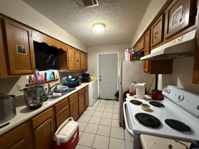 709 & 711 S Pine Street, Hope, AR 71801