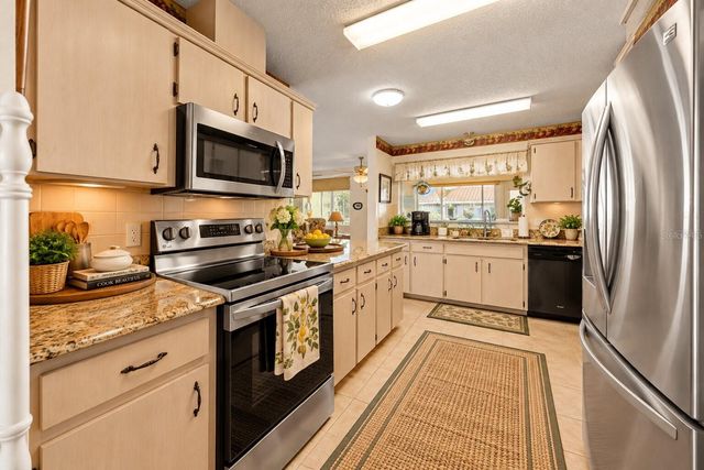 8612 SW 61ST COURT, Ocala, FL 34476