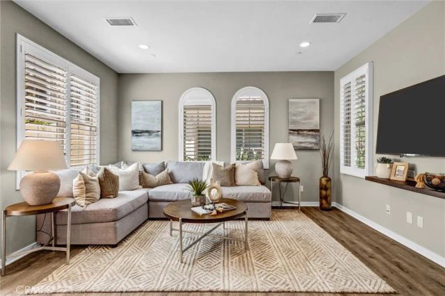 101 Briarberry, Irvine, CA 92618
