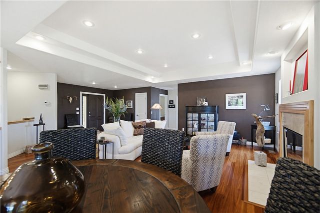 2 Quail-Run Drive, Holiday Island, AR 72631