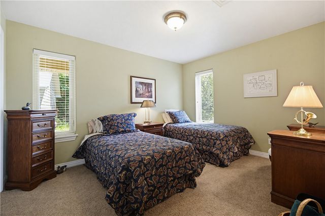 2 Quail-Run Drive, Holiday Island, AR 72631