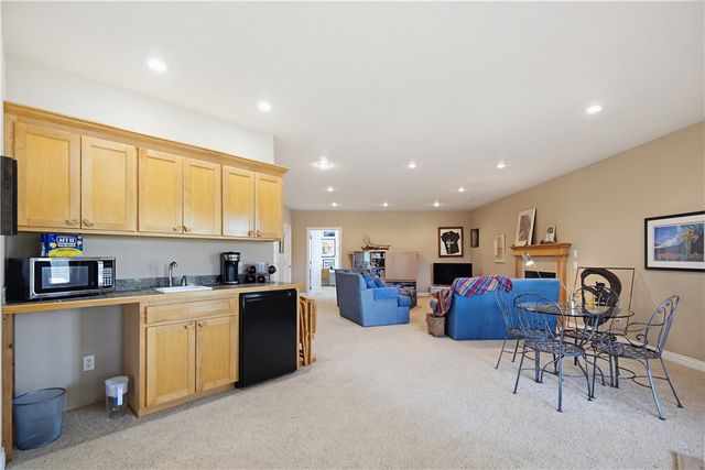 2 Quail-Run Drive, Holiday Island, AR 72631