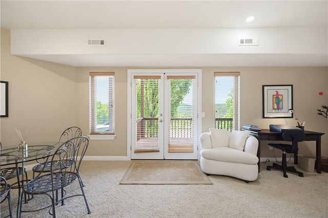 2 Quail-Run Drive, Holiday Island, AR 72631