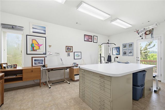 2 Quail-Run Drive, Holiday Island, AR 72631