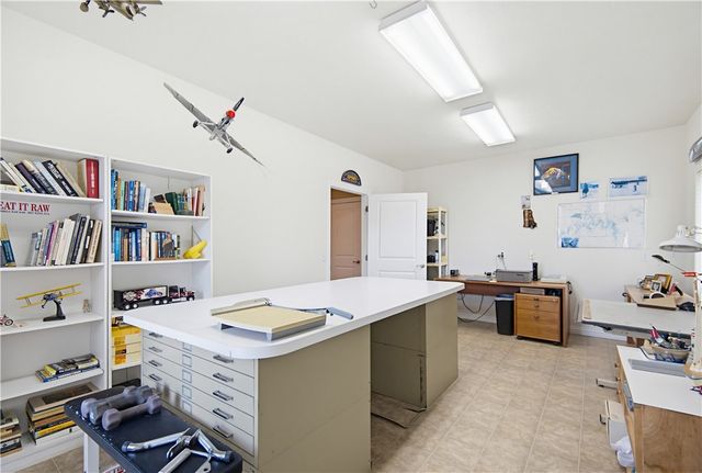 2 Quail-Run Drive, Holiday Island, AR 72631