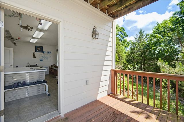 2 Quail-Run Drive, Holiday Island, AR 72631