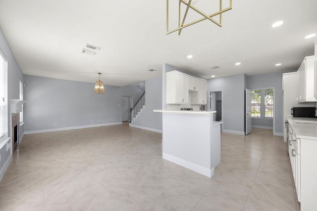 2430 Waterwood Drive, Sugar Land, TX 77479