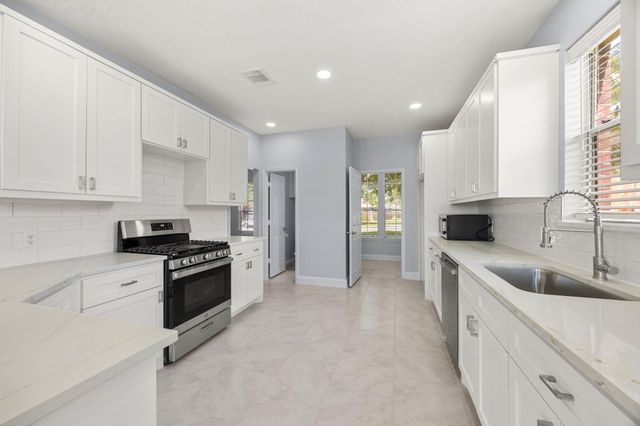 2430 Waterwood Drive, Sugar Land, TX 77479