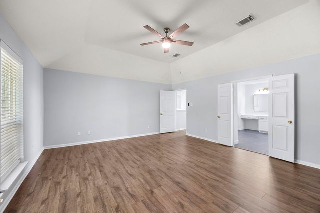 2430 Waterwood Drive, Sugar Land, TX 77479