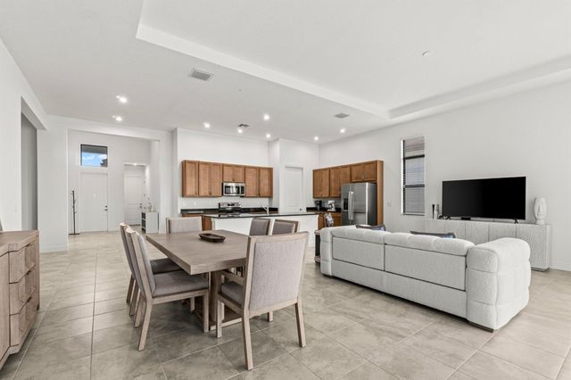 11356 SW Pietra Way, Port St Lucie, FL 34987