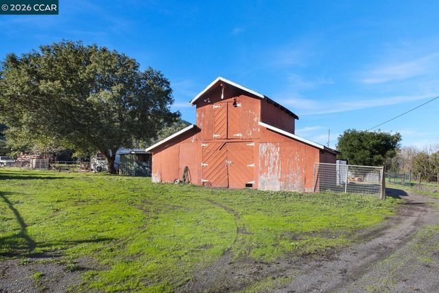 1015 Garcia Ranch Road, Martinez, CA 94553