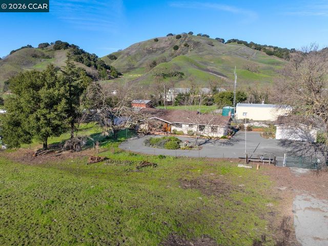 1015 Garcia Ranch Road, Martinez, CA 94553