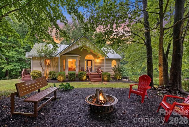 124 Stillmeadow Lane, Troutman, NC 28166