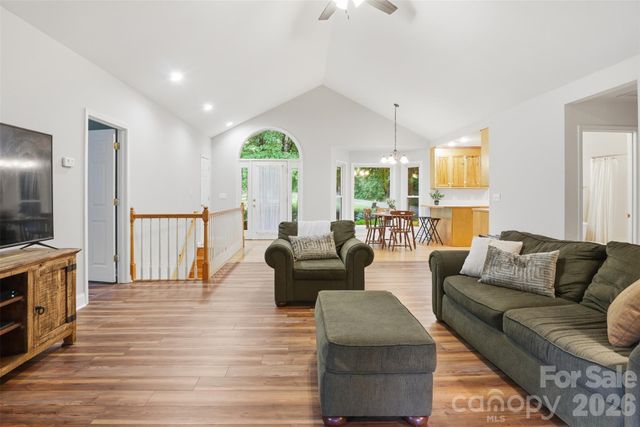 124 Stillmeadow Lane, Troutman, NC 28166