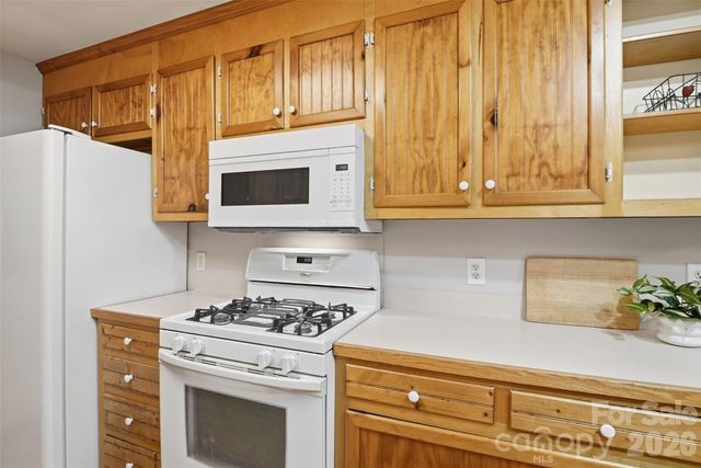 124 Stillmeadow Lane, Troutman, NC 28166