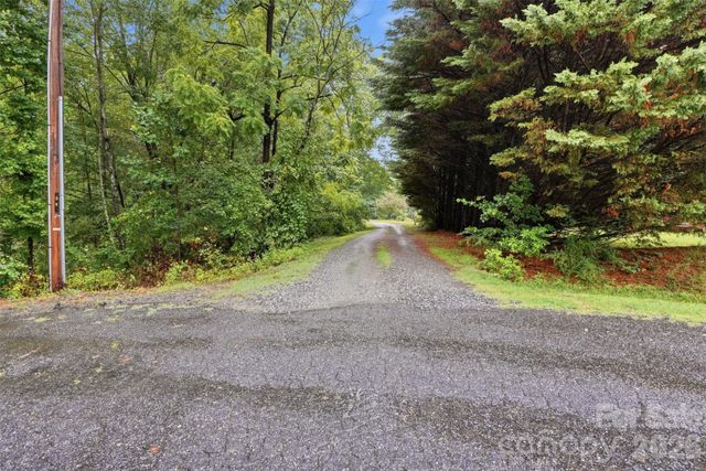 124 Stillmeadow Lane, Troutman, NC 28166