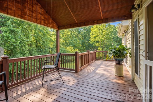 124 Stillmeadow Lane, Troutman, NC 28166