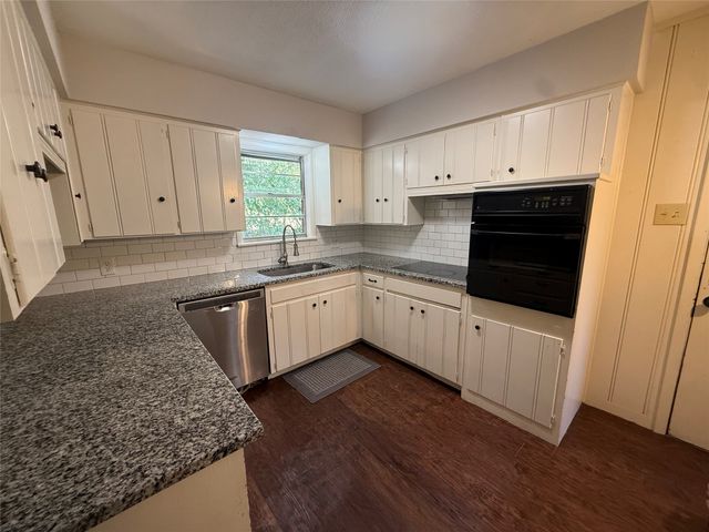 2403 Panhandle Street, Denton, TX 76201