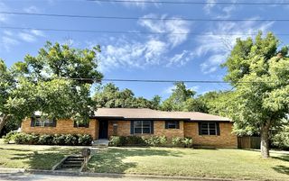 2403 Panhandle Street, Denton, TX 76201