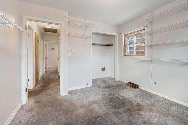 2030 S 77th STREET, West Allis, WI 53219