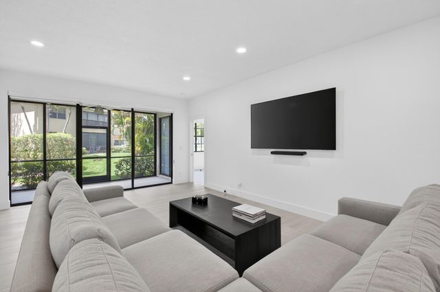 6752 Montego Bay Boulevard A, Boca Raton, FL 33433