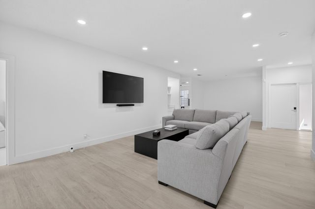 6752 Montego Bay Boulevard A, Boca Raton, FL 33433