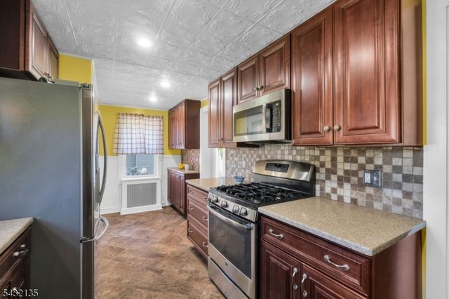 28 Grand Ave, Washington Boro, NJ 07882