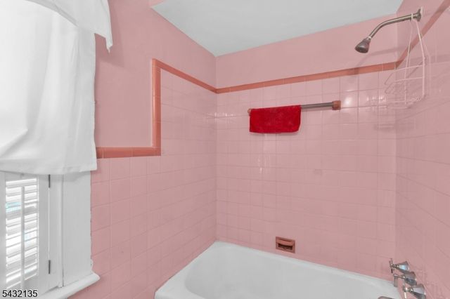 28 Grand Ave, Washington Boro, NJ 07882