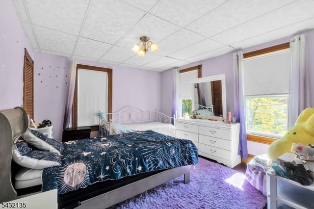 28 Grand Ave, Washington Boro, NJ 07882