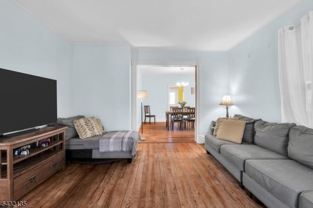 28 Grand Ave, Washington Boro, NJ 07882