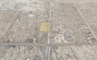 E 50th Street, Lancaster, CA 93535